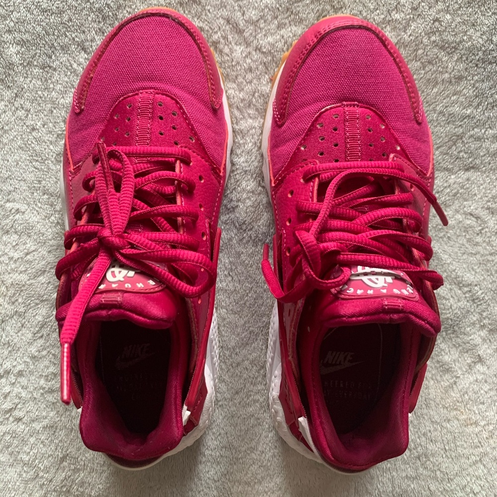 Hot pink Nike Huraches